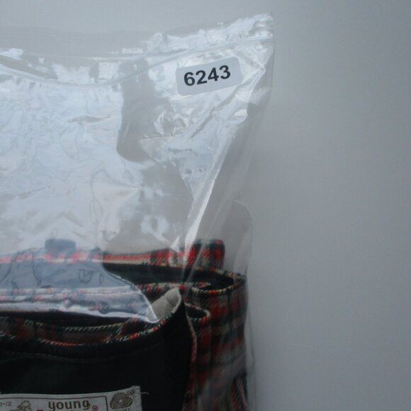 VINTAGE Pendleton Vest Womens 11 12 Orange Green Plaid Wool USA Made 70s Jrs - Picture 12 of 12